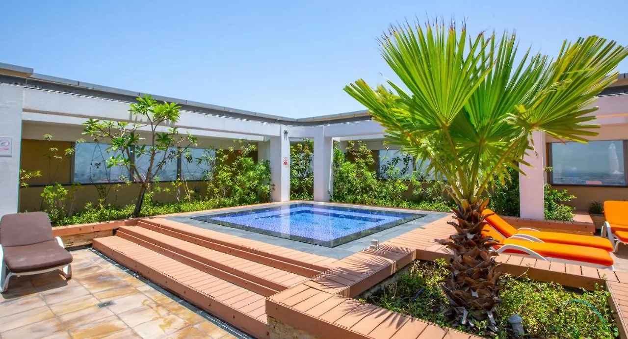 アパート Airy Studio At Sky Gardens Difc By Deluxe Holiday Homes ドバイ
